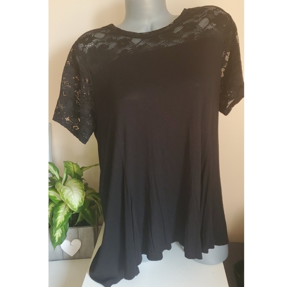 APT. 9 Black and Lace Blouse XL - Picture 1 of 3